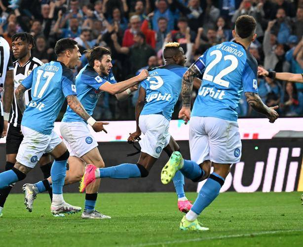 有个性，挪威国脚瑞尔森留了一款豹纹发型（挪威国脚瑞尔森秀出豹纹发型，个性十足）