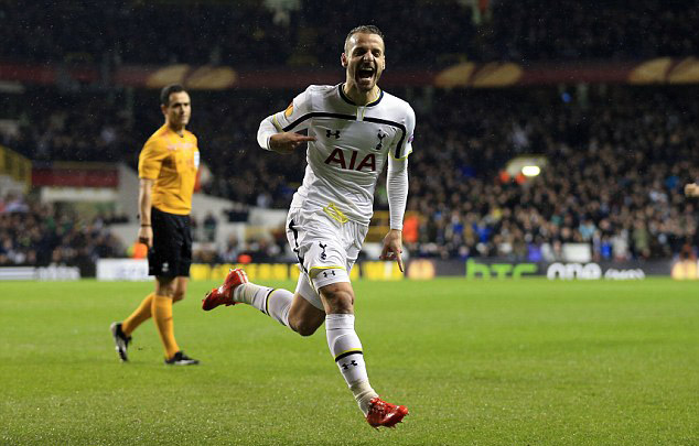 热火140-123大胜快船送其五连败 伦纳德36分哈登11分难救主（热火140-123击溃快船送其五连败 伦纳德36分、哈登11分仍难改败局）