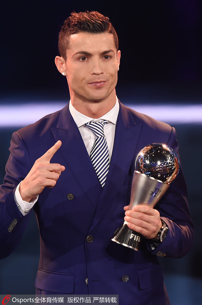 巴甲战报：塔利亚里独造3球，若热双响，尤文图德3-3克鲁塞罗（巴甲焦点：塔利亚里参与三球，若热梅开二度，尤文图德3-3战平克鲁塞罗）