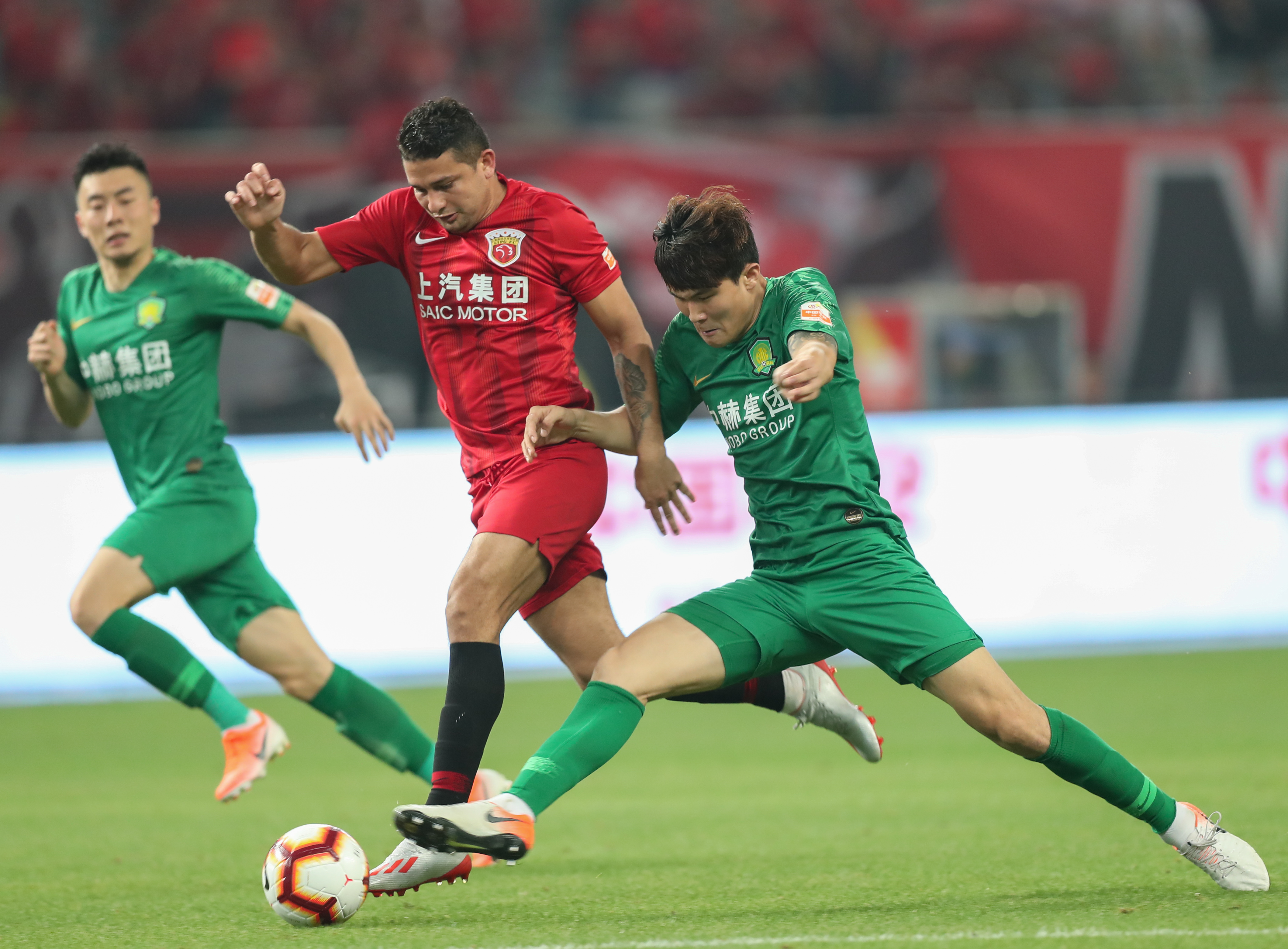 弗拉门戈1-0击败塞阿拉，提前一轮夺得巴西甲联赛冠军（弗拉门戈1比0力克塞阿拉，提前一轮加冕巴甲冠军）