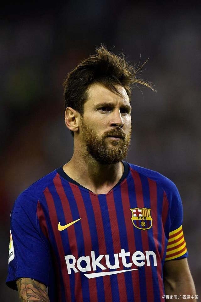 官方：传奇主帅希斯菲尔德等三人入选德国足球名人堂（德足名人堂再添新成员：希斯菲尔德等三人获官方入选）