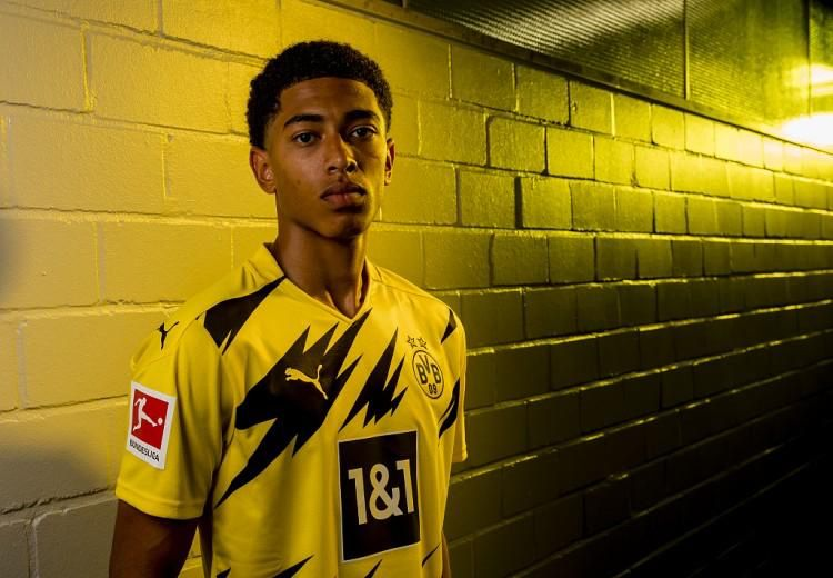 CBA俱乐部杯广厦击败天津 塔克飞身暴扣（CBA俱乐部杯：广厦力克天津 塔克上演飞身暴扣）