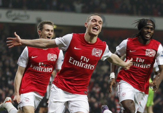 每体：为纪念重返诺坎普，巴萨在对阵毕包时会身着特别版球衣（每体：庆祝重返诺坎普，巴萨战毕尔巴鄂将披纪念版球衣）