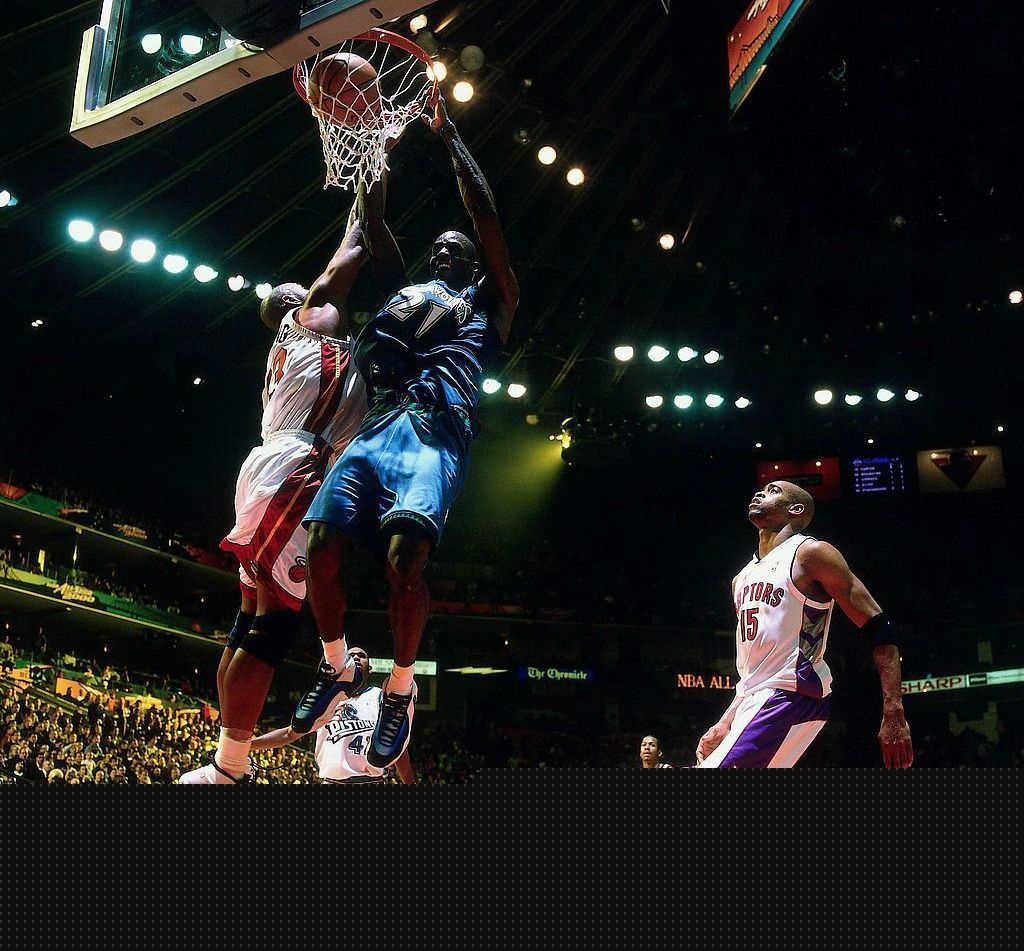 阿森纳发布第三球衣：晨霜白为主基调！（阿森纳推出第三款球衣：以晨霜白为主色）