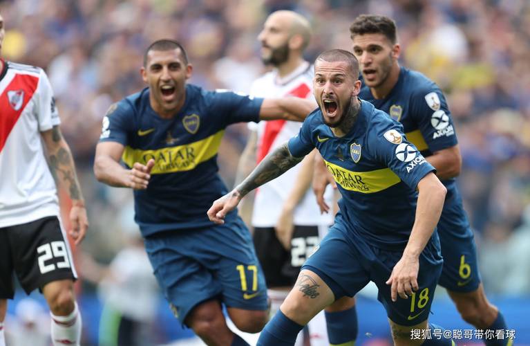 莫雷托：要看到莱万加盟米兰存在不止一个很难克服的障碍（莫雷托：莱万转投米兰困难重重，阻碍绝非仅一项）