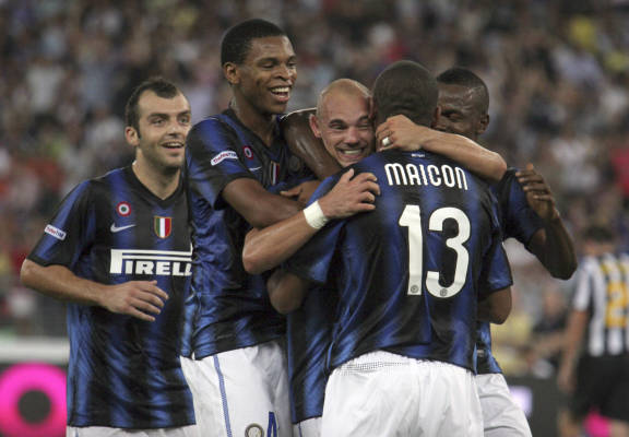 恩里克：裁判只给卡马拉黄牌？只能说舍瓦利耶很幸运没受大伤（恩里克质疑仅罚卡马拉黄牌：舍瓦利耶幸运未受重伤）