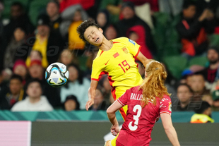 德甲战报：卡尔破门，凯恩点射救主，拜仁慕尼黑2-2美因茨（德甲快讯：凯恩点球扳平、卡尔建功，拜仁2-2战平美因茨）