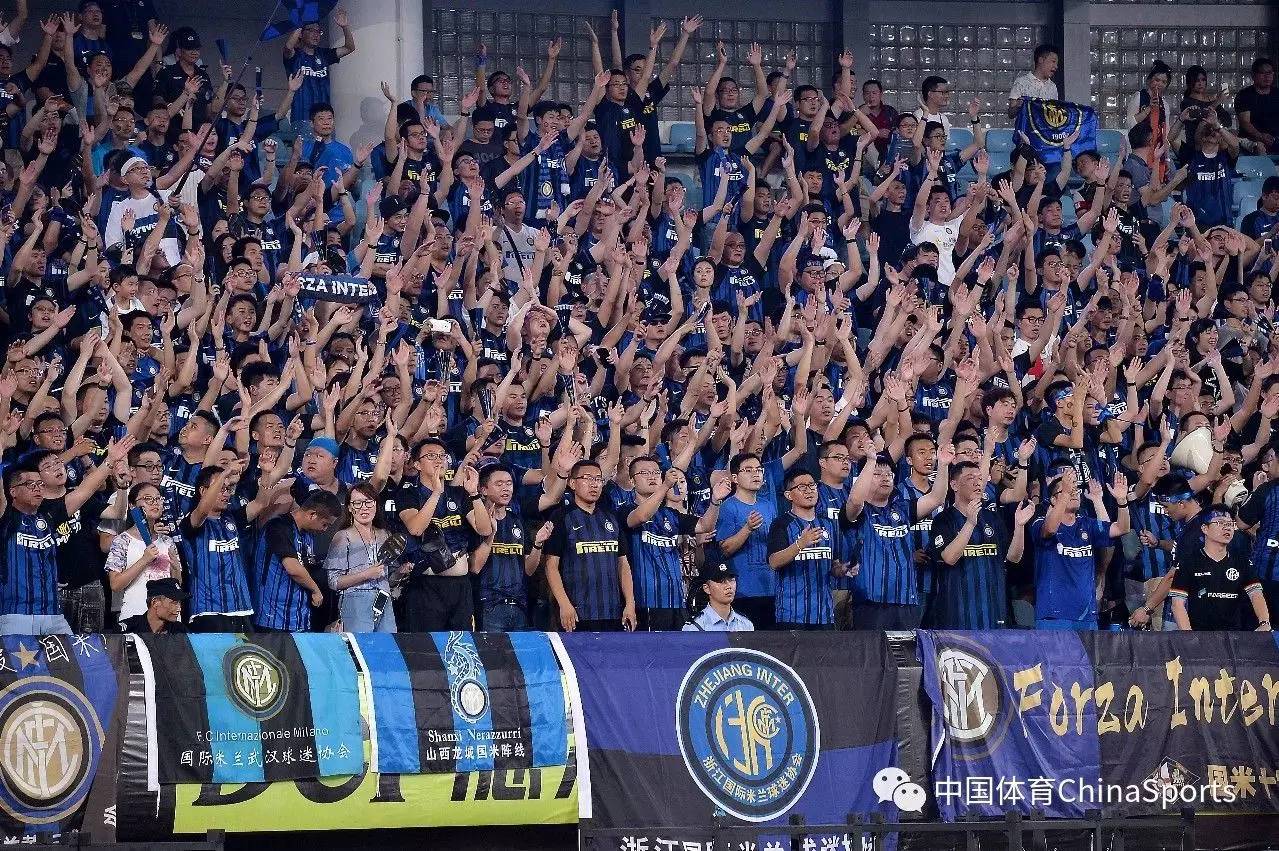 海港战武里南联海报：以物理试卷为背景，解“南”题（海港迎战武里南联海报：物理试卷背景，攻克“南”题）