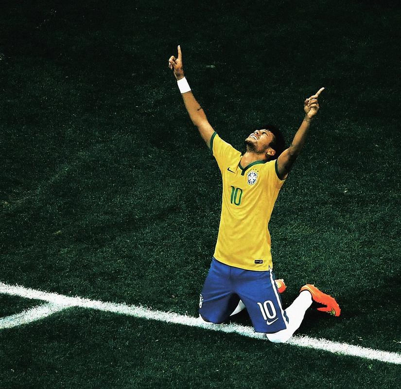 图拉姆：我们踢得很认真，我们是强大的团队，这对年轻人有益（图拉姆：我们态度投入，团队实力雄厚，这对年轻球员大有裨益）